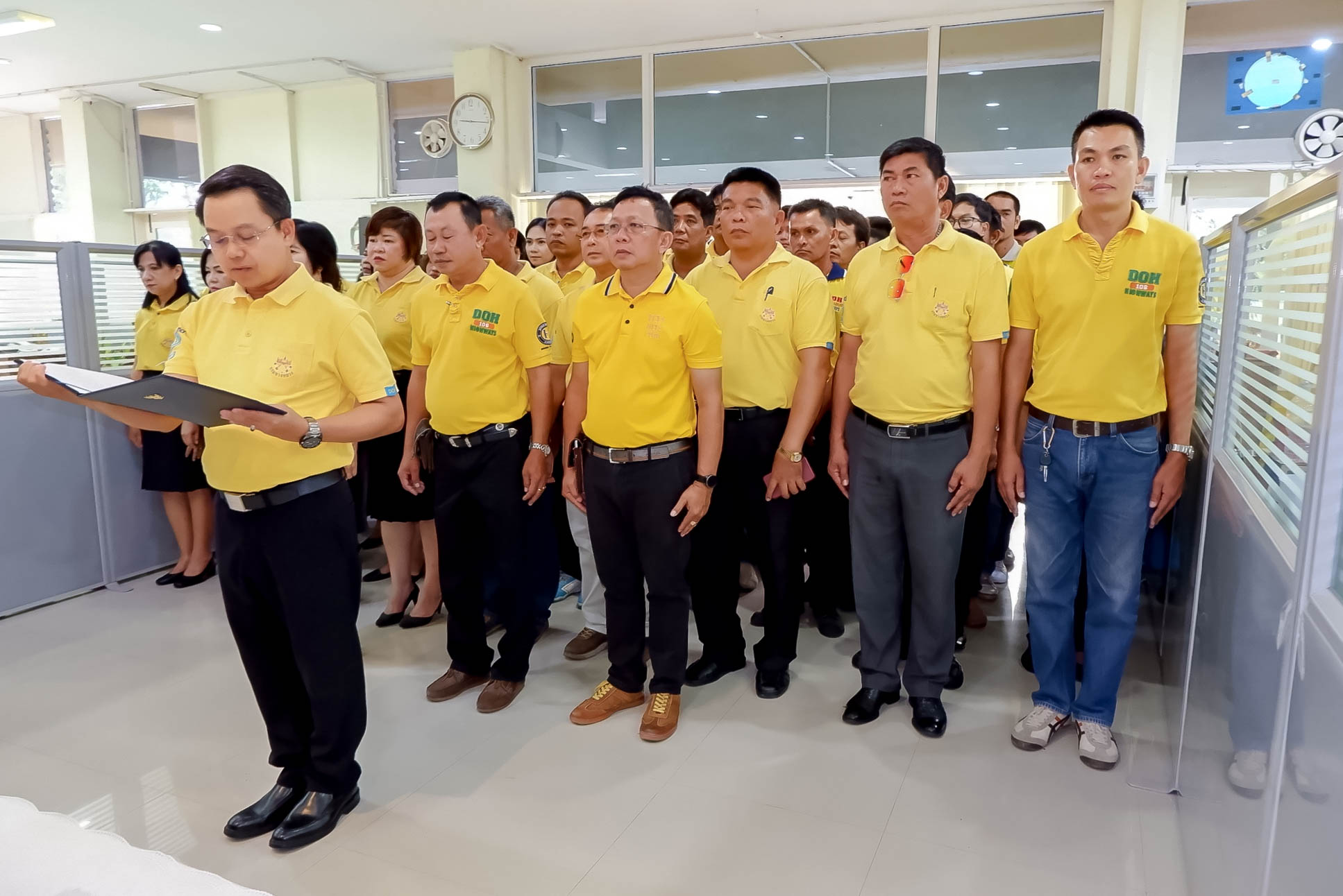 พิธีลงนามถวายพระพรชัยมงคล พระบาทสมเด็จพระเจ้าอยู่หัว